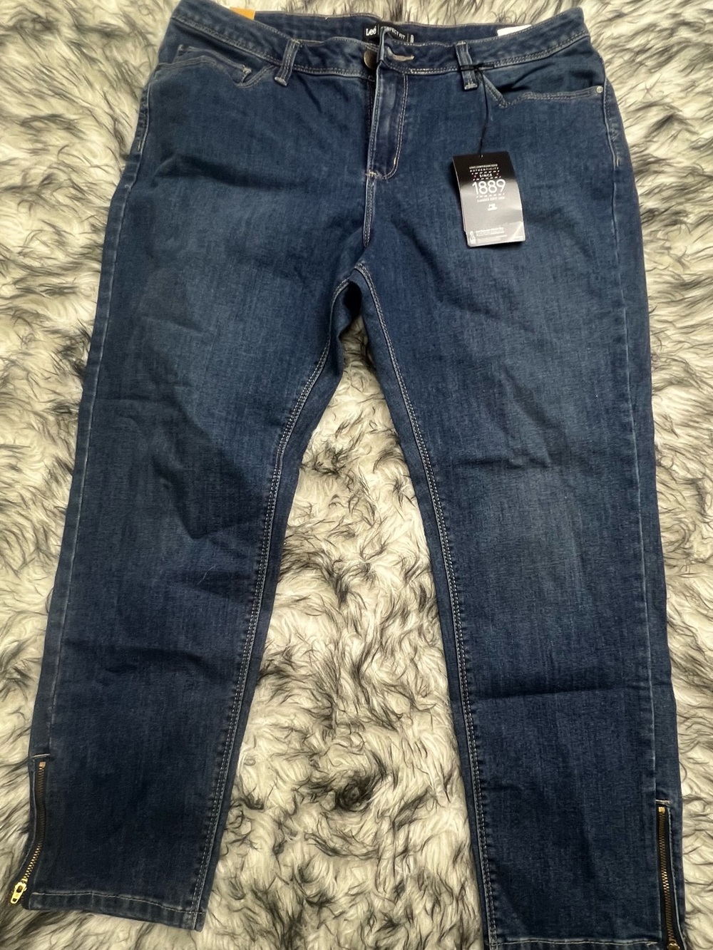 Lee 1889 Perfect fit NWT Dark Blue Denim Jeans - Classic Slim Fit